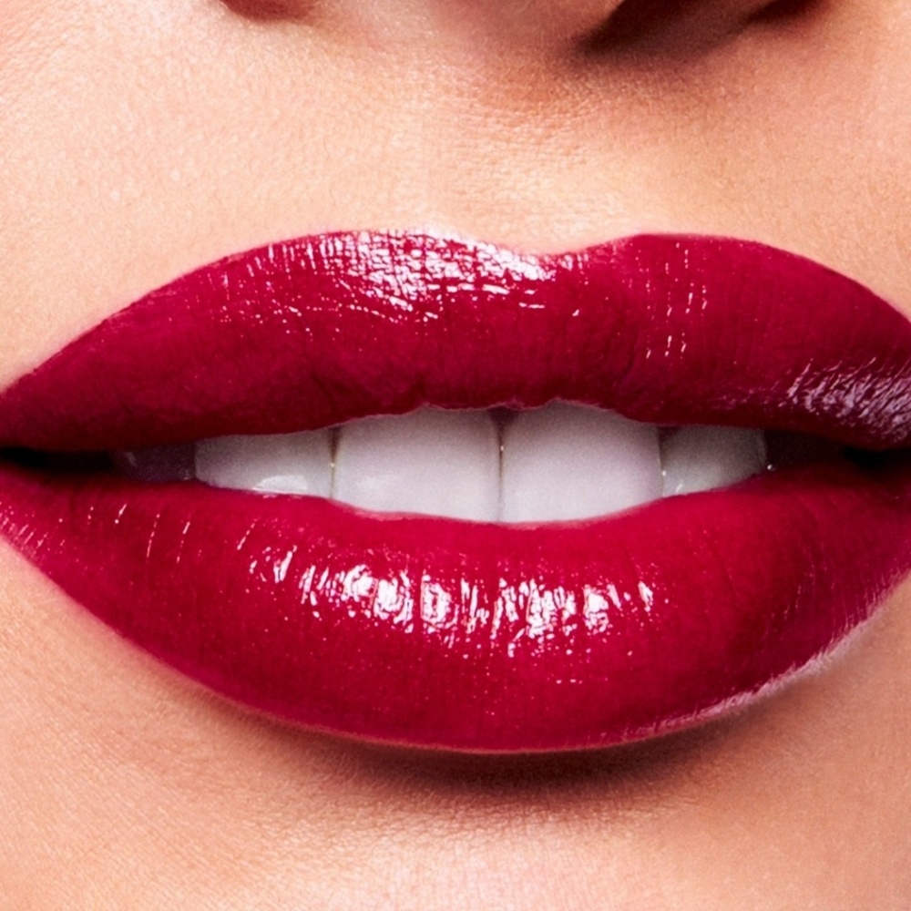 Last!!! NIB Mac AALIYAH lipstick. HOT LIKE...